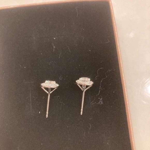 SPECTACULAR Moissanite Stud Earrings - Picture 4 of 5